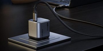 Charger Saku Ini Dapat Mengisi Baterai Laptop dalam Waktu Singkat